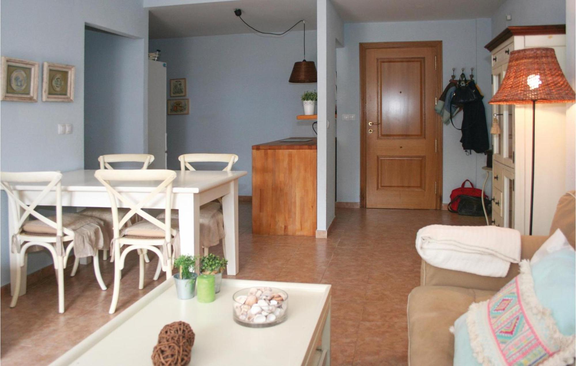 Beautiful Apartment In Alcossebre With Kitchen Екстериор снимка