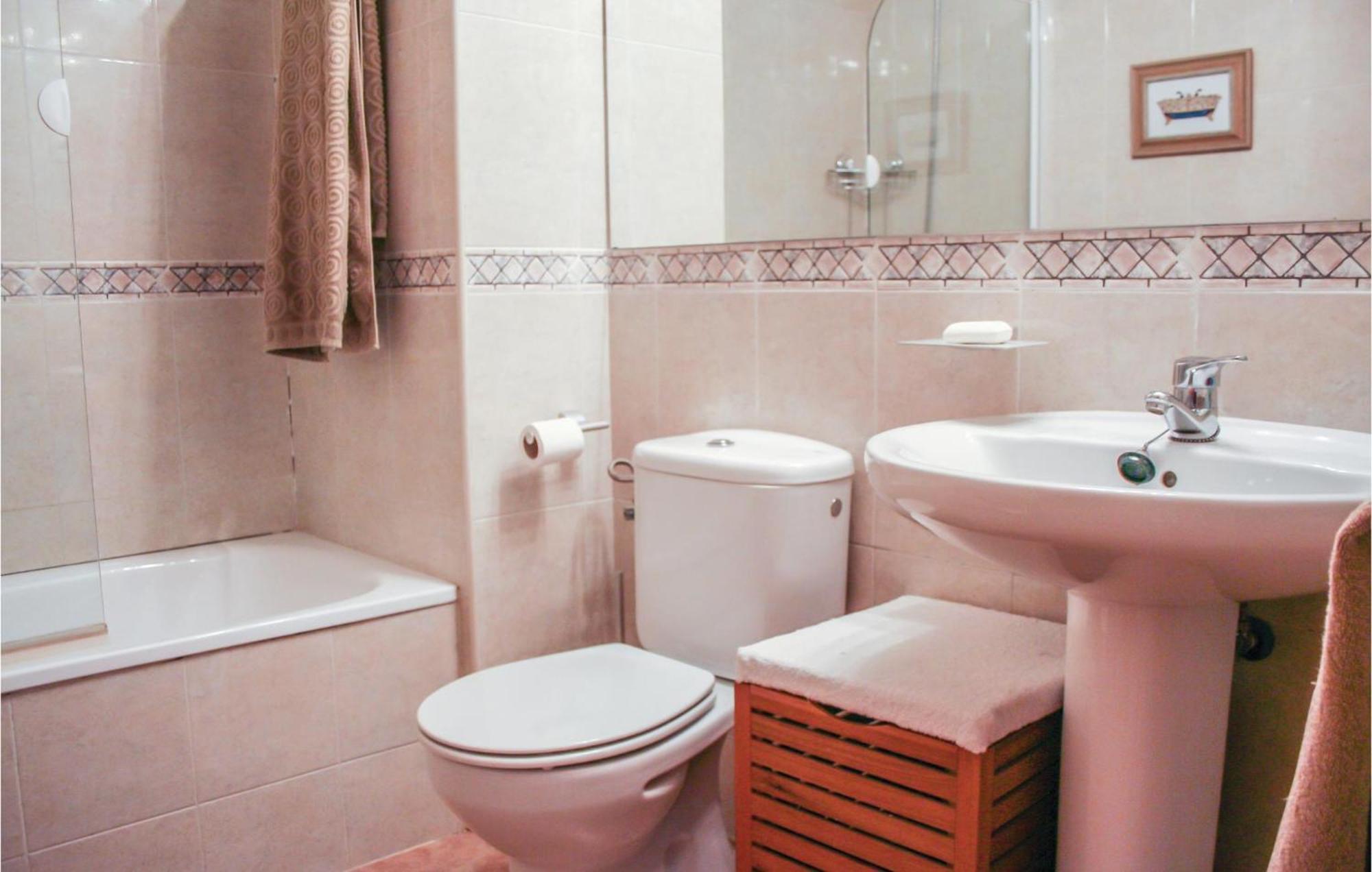 Beautiful Apartment In Alcossebre With Kitchen Екстериор снимка